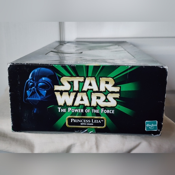 Star Wars 12" Inch Princess Leia with Chain Power of the Force 1999 NIB - Picture 10 of 11